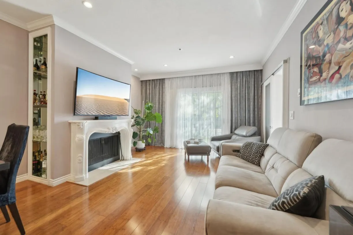 Northern California Real Estate | View 50 San Mateo Drive, 101 | 1 Bed, 1 Bath