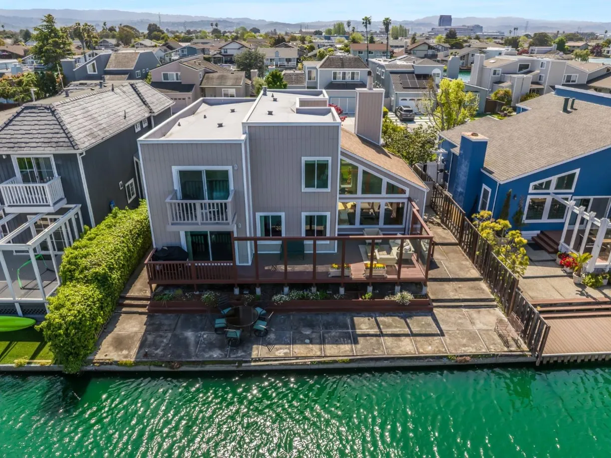 Northern California Real Estate | View 224 Shearwater Isle | 4 Beds, 2 Baths