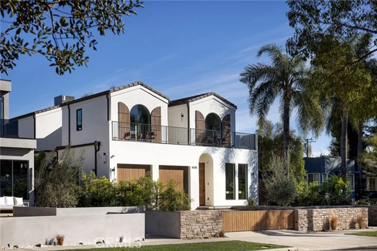 Northern California Real Estate | View 4140 Saint Clair Avenue | 5 Beds, 5 Baths