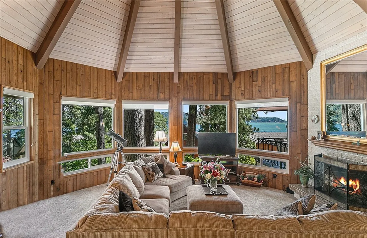 Northern California Real Estate | View 28065 N Peninsula Drive | Listing