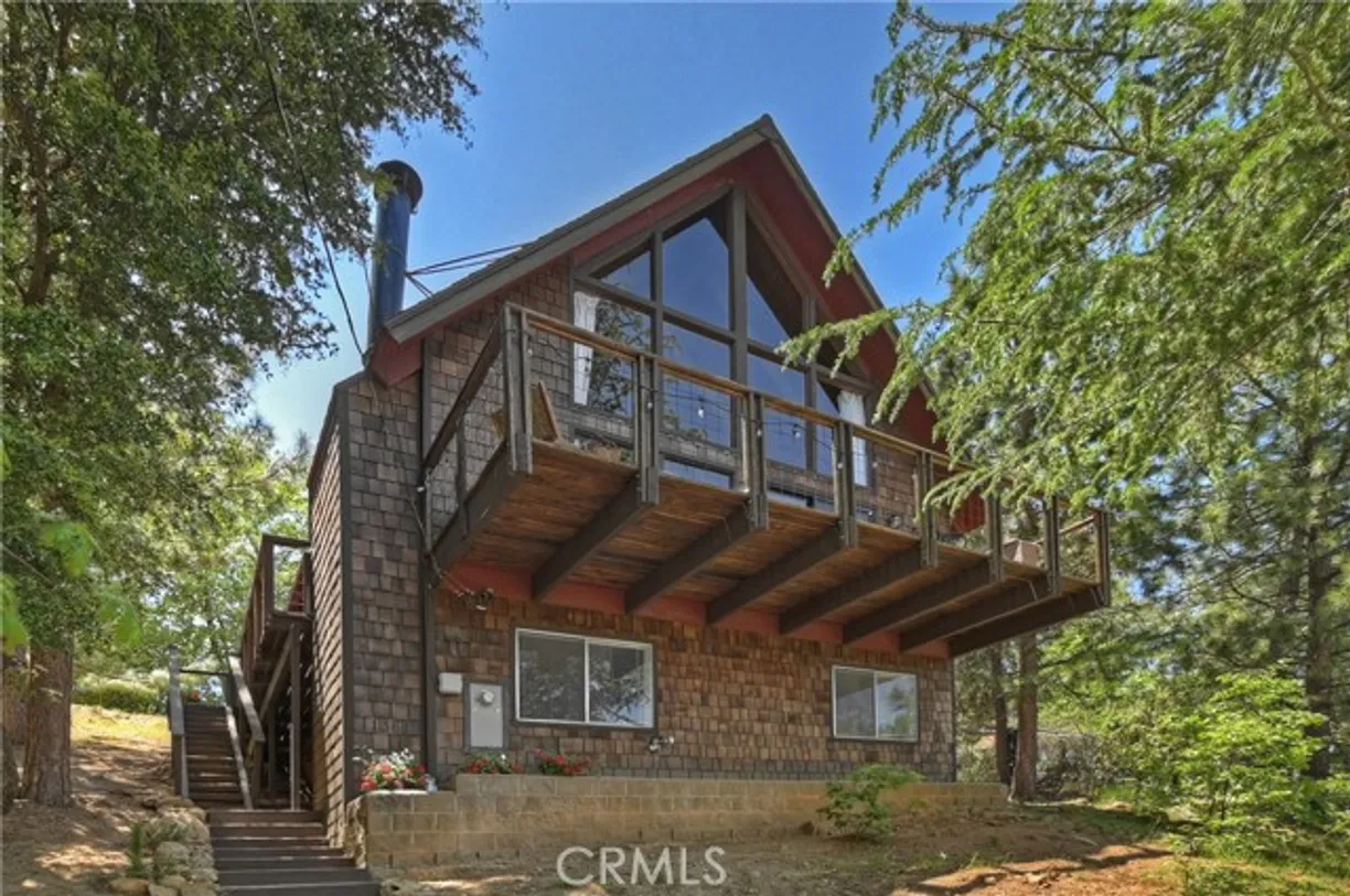 Northern California Real Estate | View 1361 St Anton Drive | 3 Beds, 3 Baths