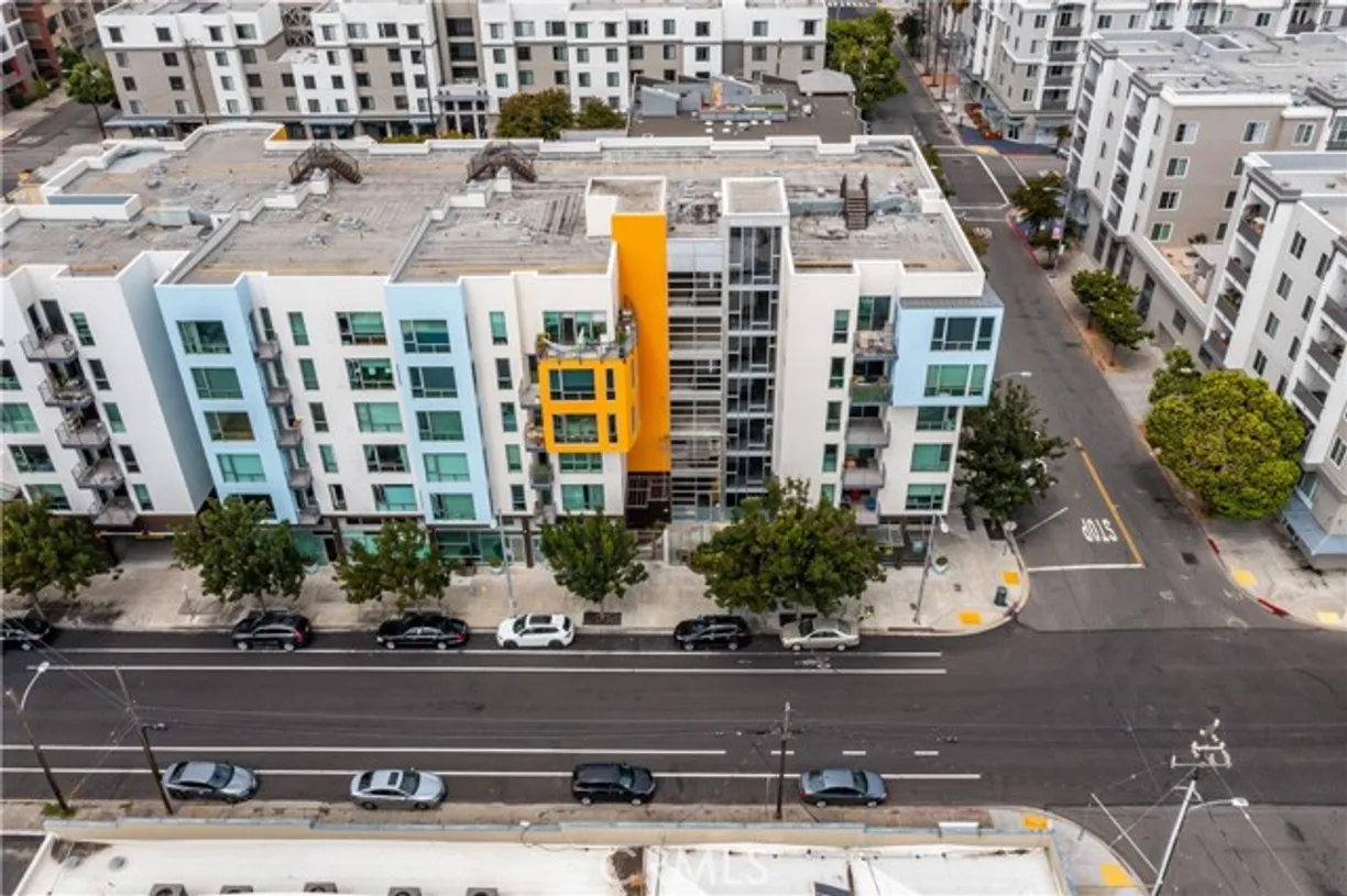 Northern California Real Estate | View 200 2nd Street, 105 | 1 Bed, 1 Bath