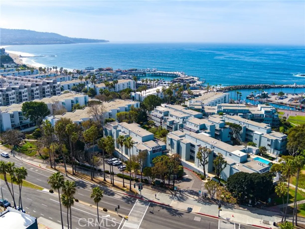 Northern California Real Estate | View 210 The Village, 202 | Listing