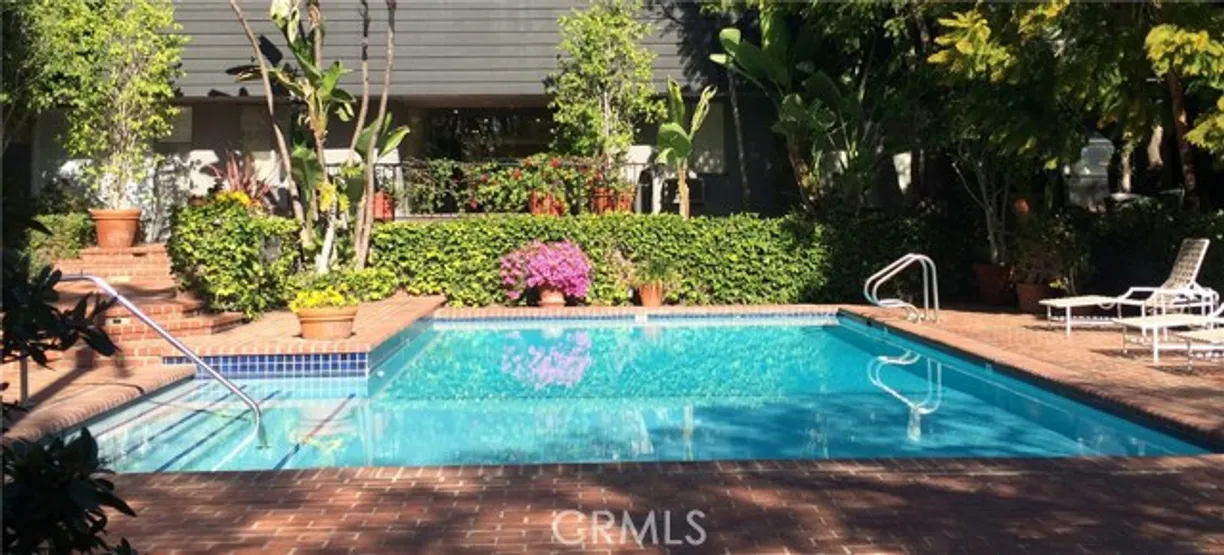 Northern California Real Estate | View 11773 Sunset Boulevard | 2 Beds, 2 Baths