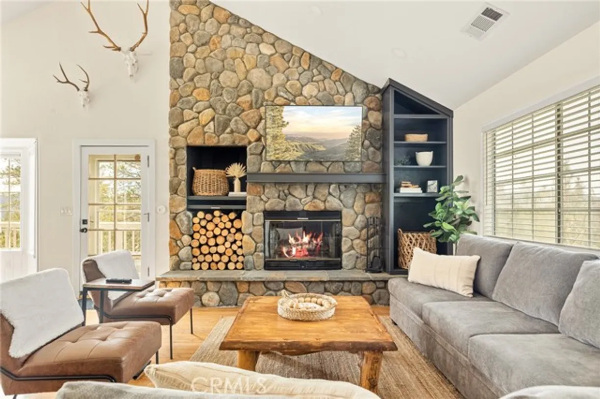 Northern California Real Estate | View 915 Breithorn Drive | 4 Beds, 2 Baths