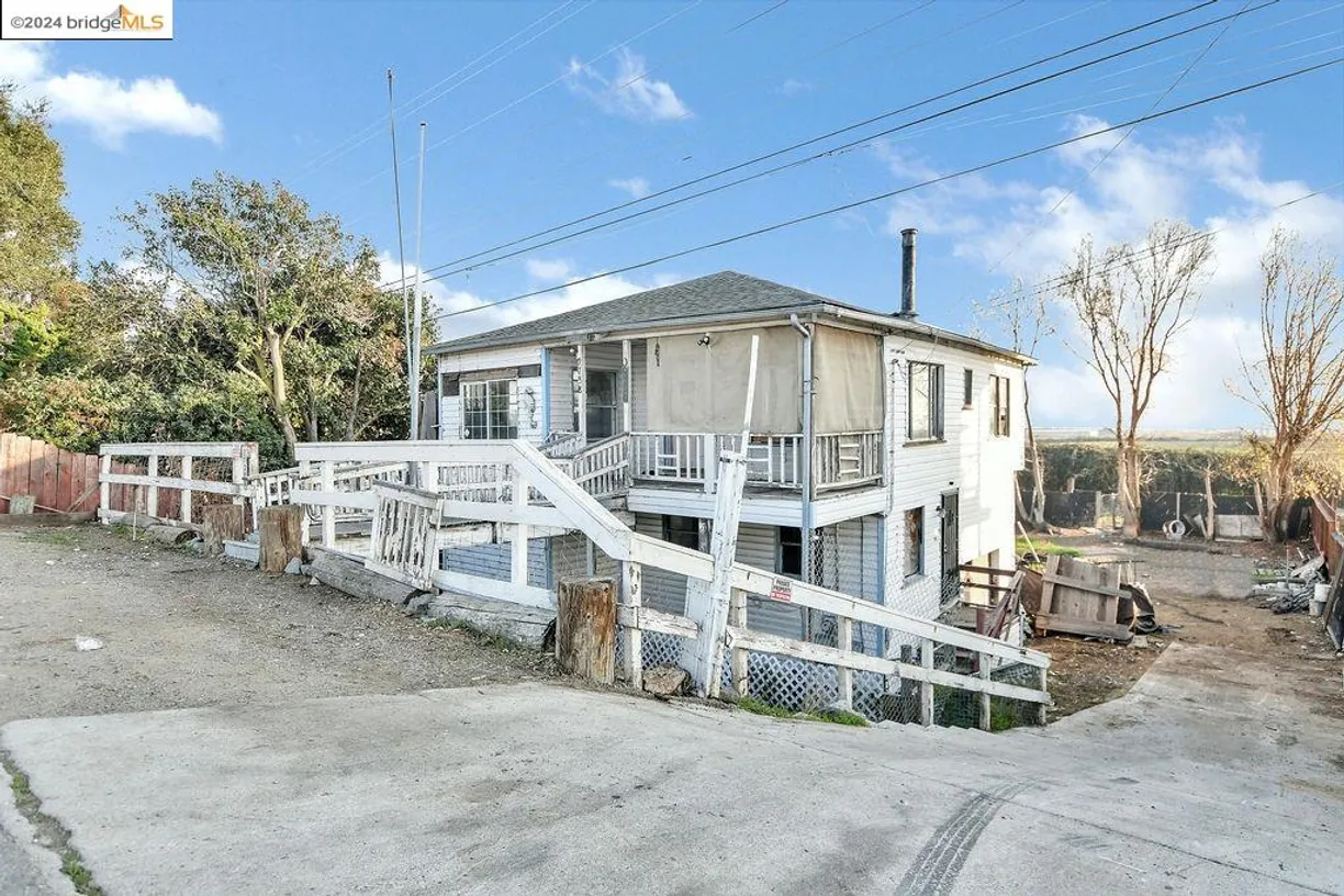 Northern California Real Estate | View Dutch Slough Road | 2 Beds, 1 Bath