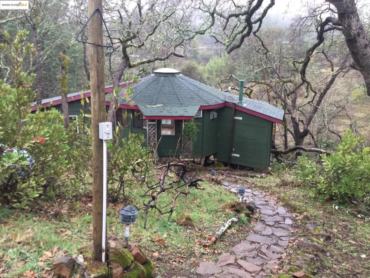 Northern California Real Estate | View Los Alamos Rd | 1 Bed, 1 Bath