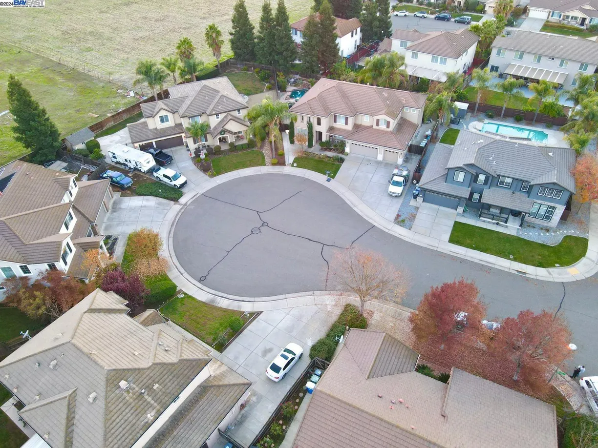 Northern California Real Estate | View Sherborne Court | Listing