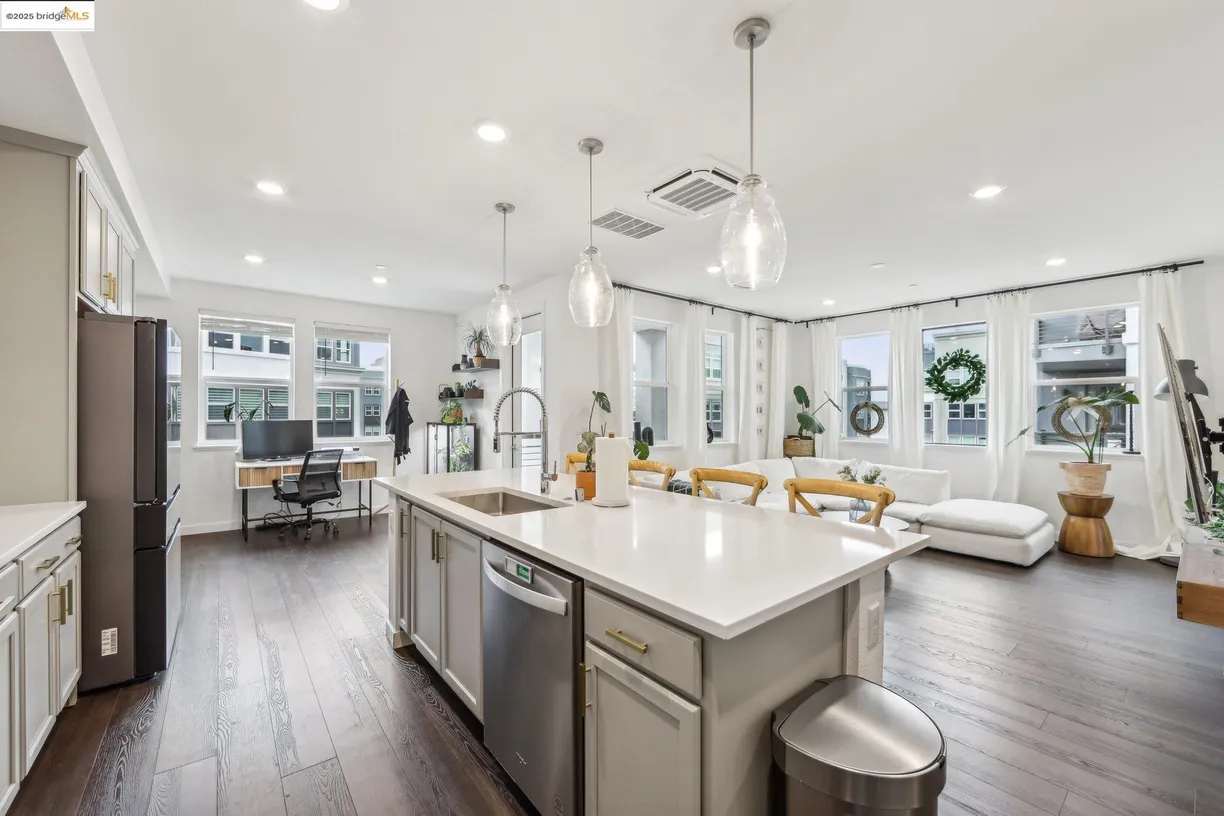 Northern California Real Estate | View Tradewind Dr | 3 Beds, 2 Baths