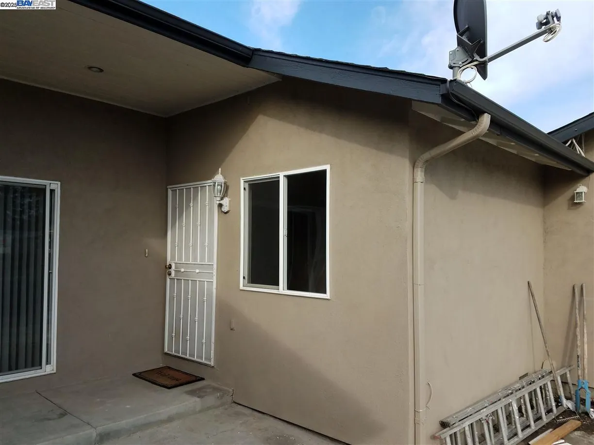 Northern California Real Estate | View Tyrrell Ave | 3 Beds, 2 Baths