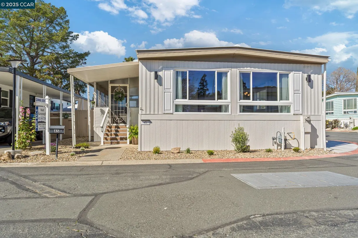 Northern California Real Estate | View Terrace Drive | 2 Beds, 2 Baths