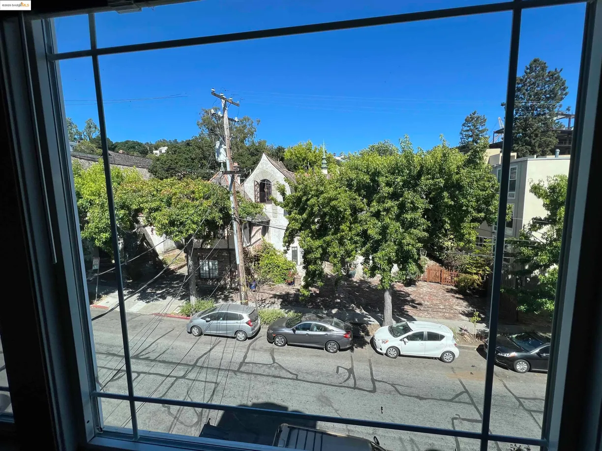 Northern California Real Estate | View SPRUCE ST, 31 | 1 Bed, 1 Bath