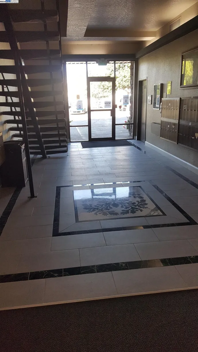 Northern California Real Estate | View 1St St Suite 210 | Listing