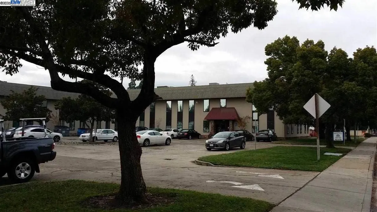 Northern California Real Estate | View 1St St Suite 210