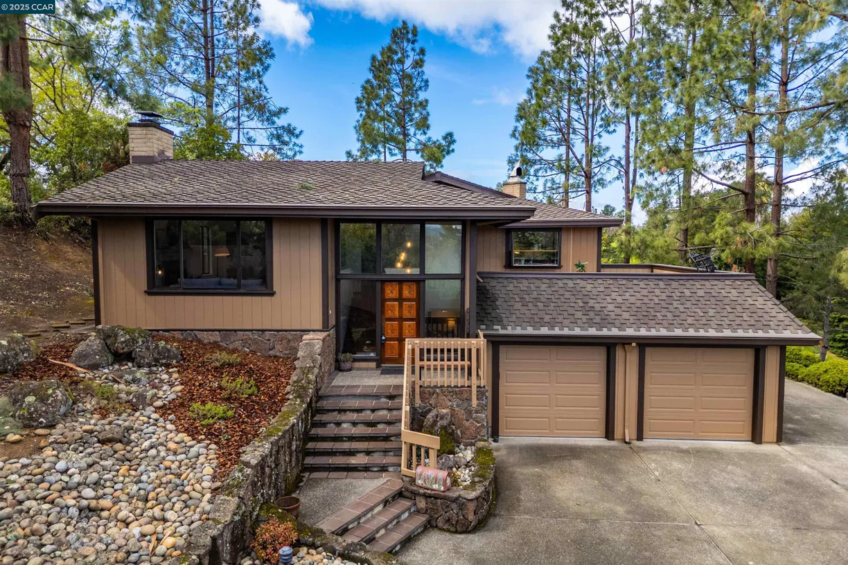 Northern California Real Estate | View Ridge Dr | 3 Beds, 2 Baths