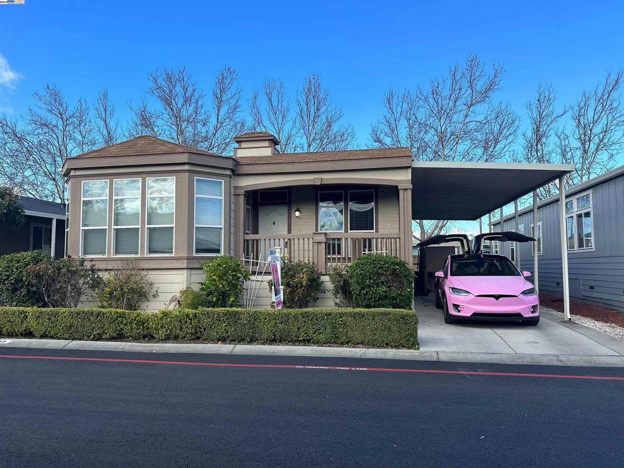 Northern California Real Estate | View Vienna Dr., 459 | 3 Beds, 2 Baths