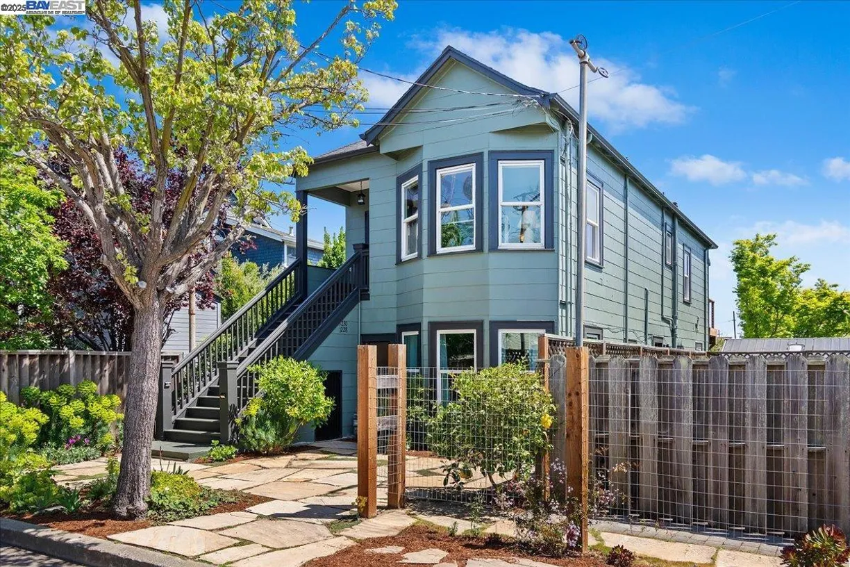 Northern California Real Estate | View Peach St | 4 Beds, 2 Baths