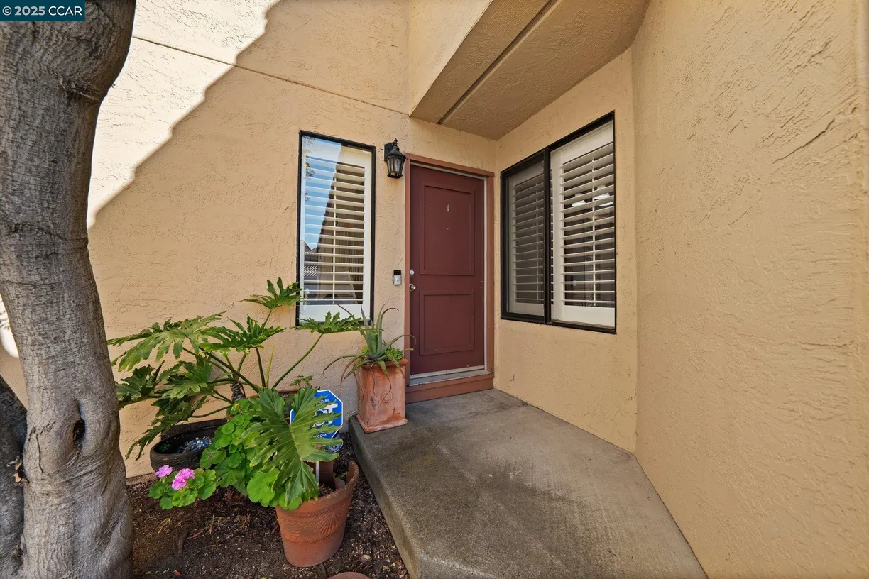 Northern California Real Estate | View Crystal Cir | Listing