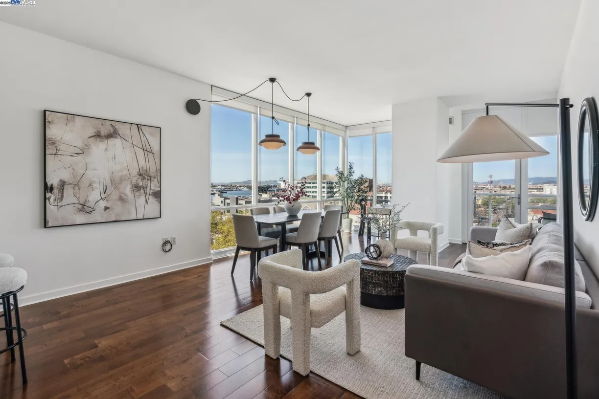 Northern California Real Estate | View Broadway, 805 | Listing