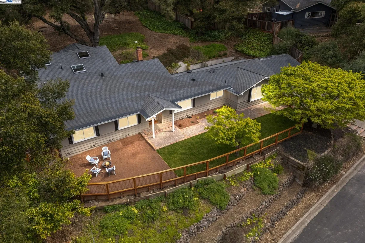 Northern California Real Estate | View Easton Ct | 5 Beds, 3 Baths