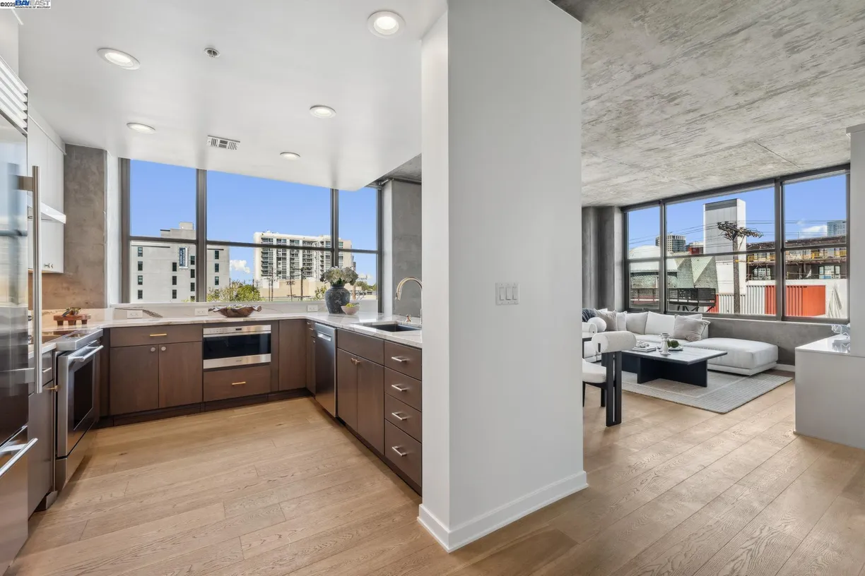 Northern California Real Estate | View 2nd St., 501 | 2 Beds, 2 Baths