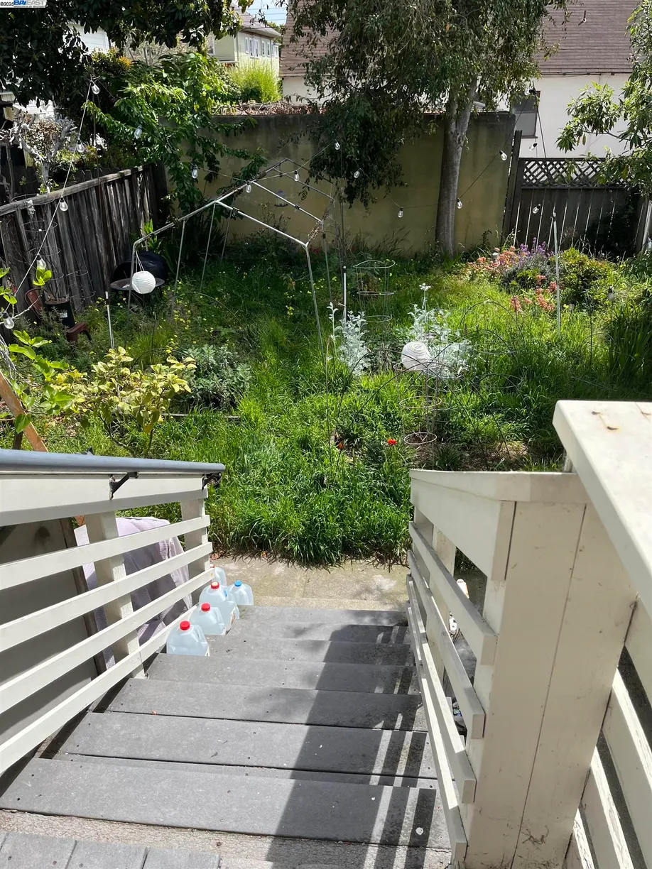 Northern California Real Estate | View Oak St | Listing