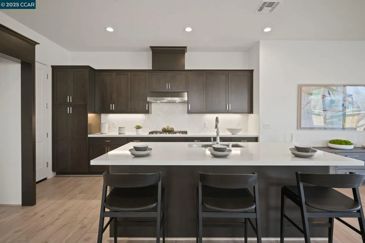 Northern California Real Estate | View Lakeshore Ave | 2 Beds, 2 Baths
