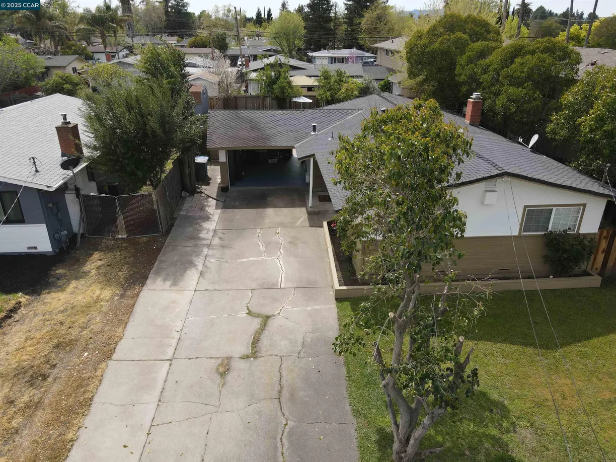 Northern California Real Estate | View QUEENS RD | 4 Beds, 3 Baths