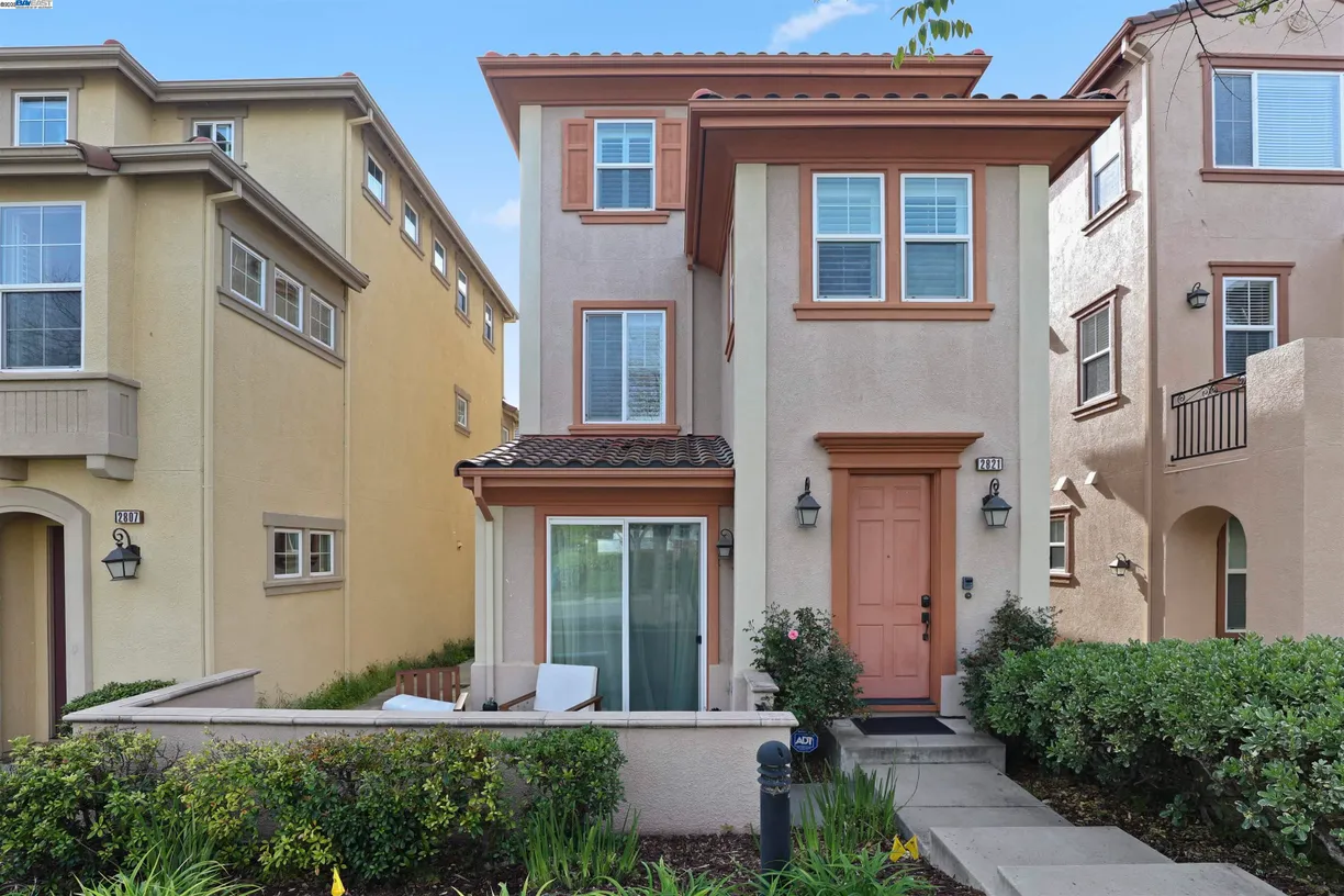 Northern California Real Estate | View Lemon Cmn | 3 Beds, 3 Baths