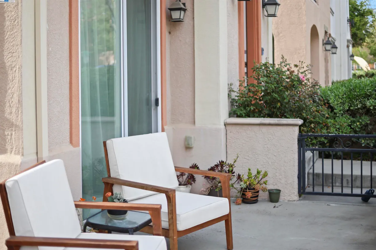 Northern California Real Estate | View Lemon Cmn | Listing