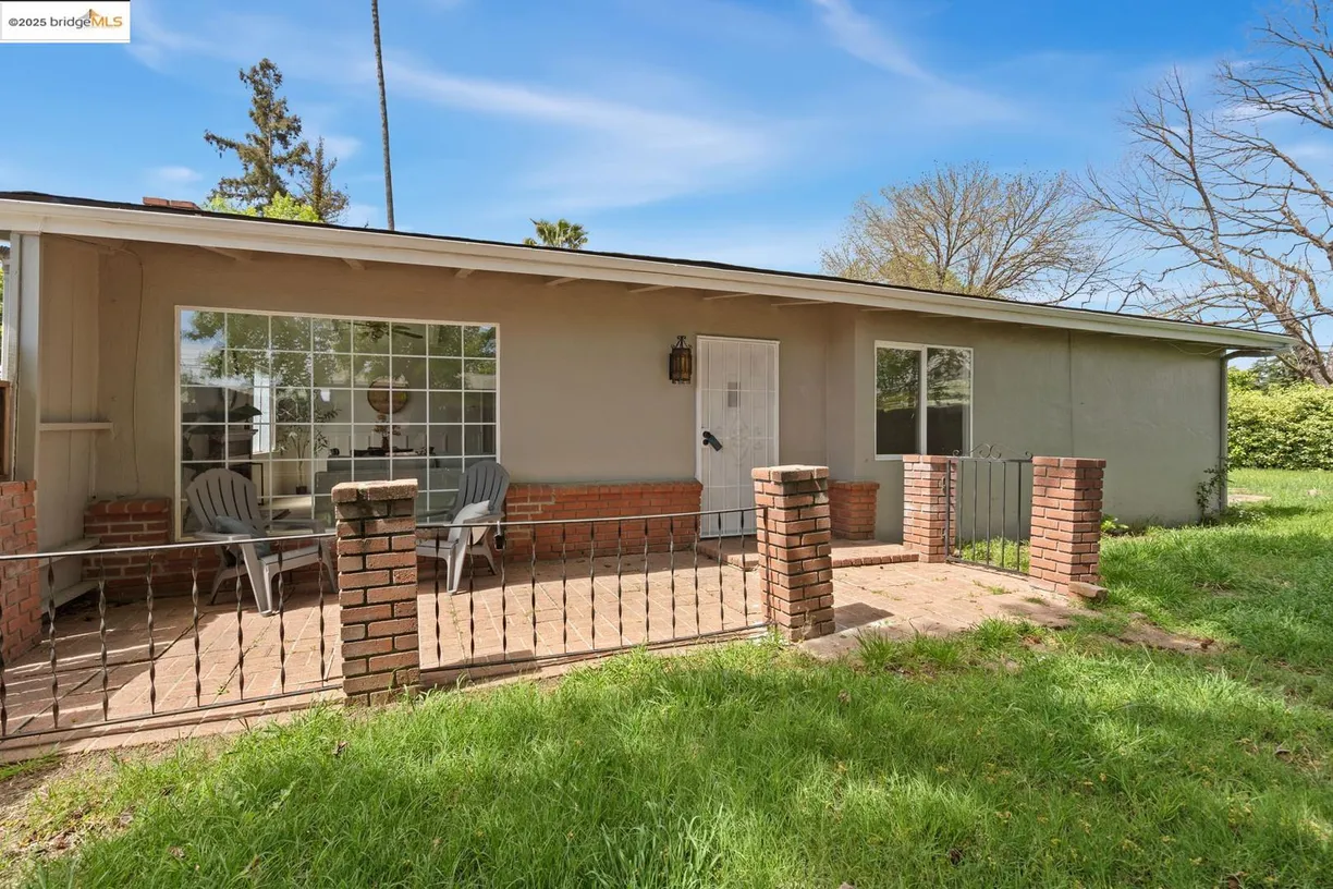 Northern California Real Estate | View Del Rio DR | Listing