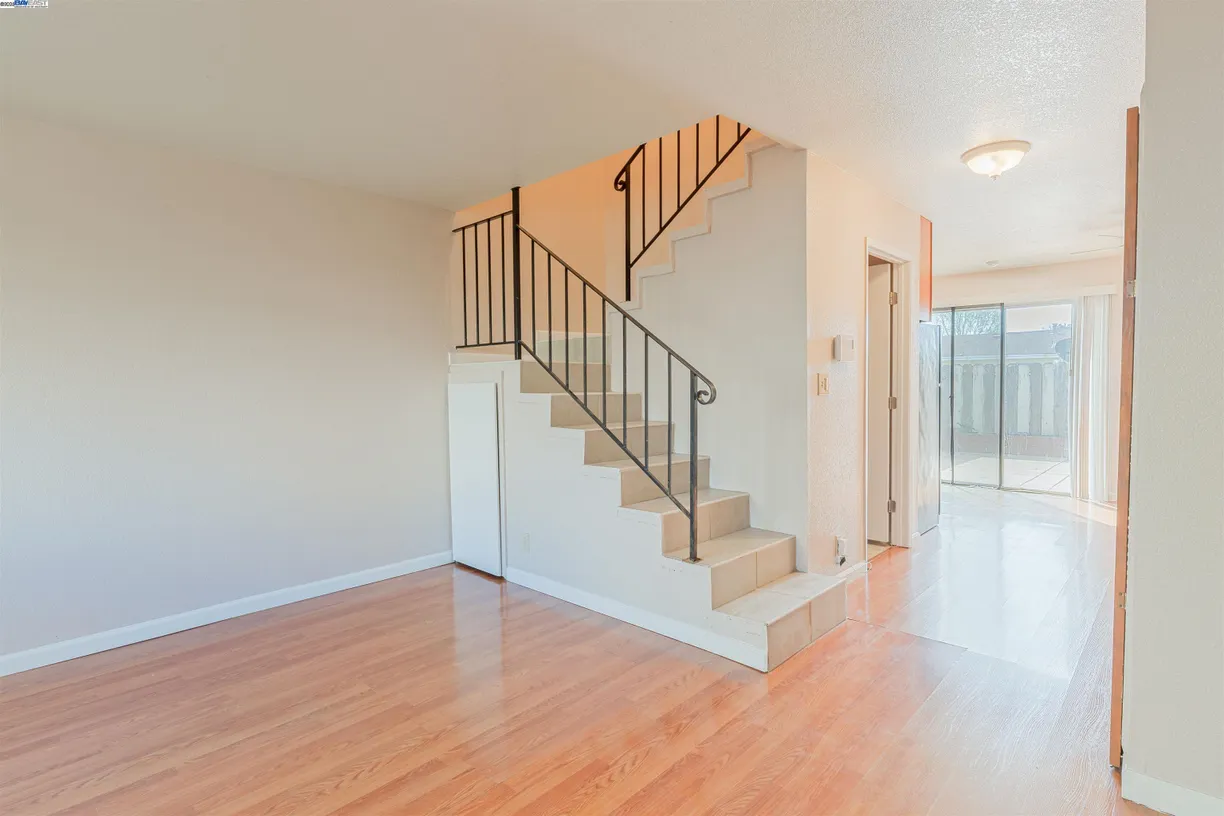 Northern California Real Estate | View Laurel Ave, 21 | Listing