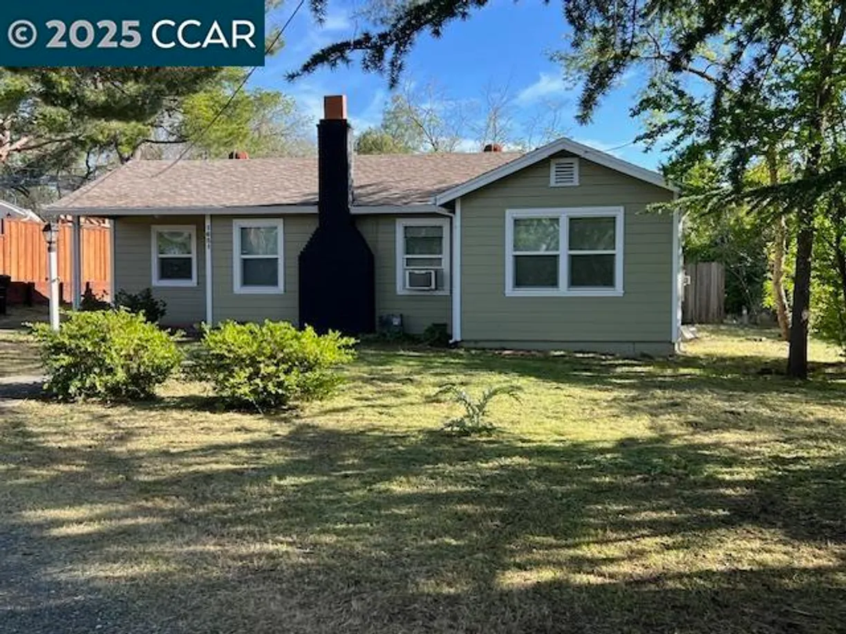 Northern California Real Estate | View 2Nd Ave | 2 Beds, 1 Bath