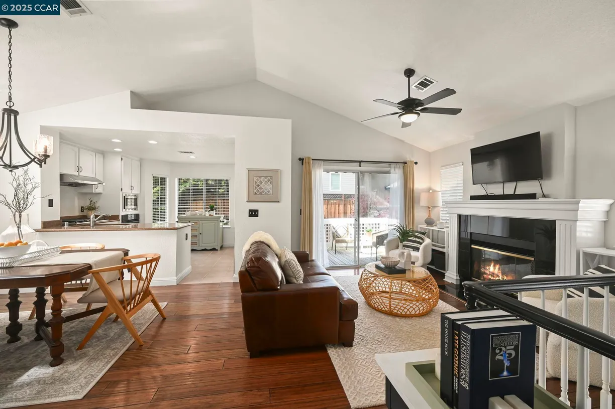 Northern California Real Estate | View Clear Creek Pl | 3 Beds, 2 Baths