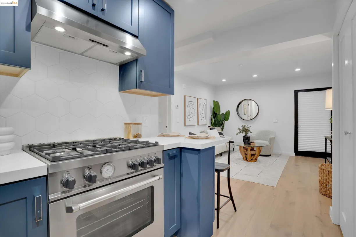 Northern California Real Estate | View 20th St, B | 1 Bed, 1 Bath