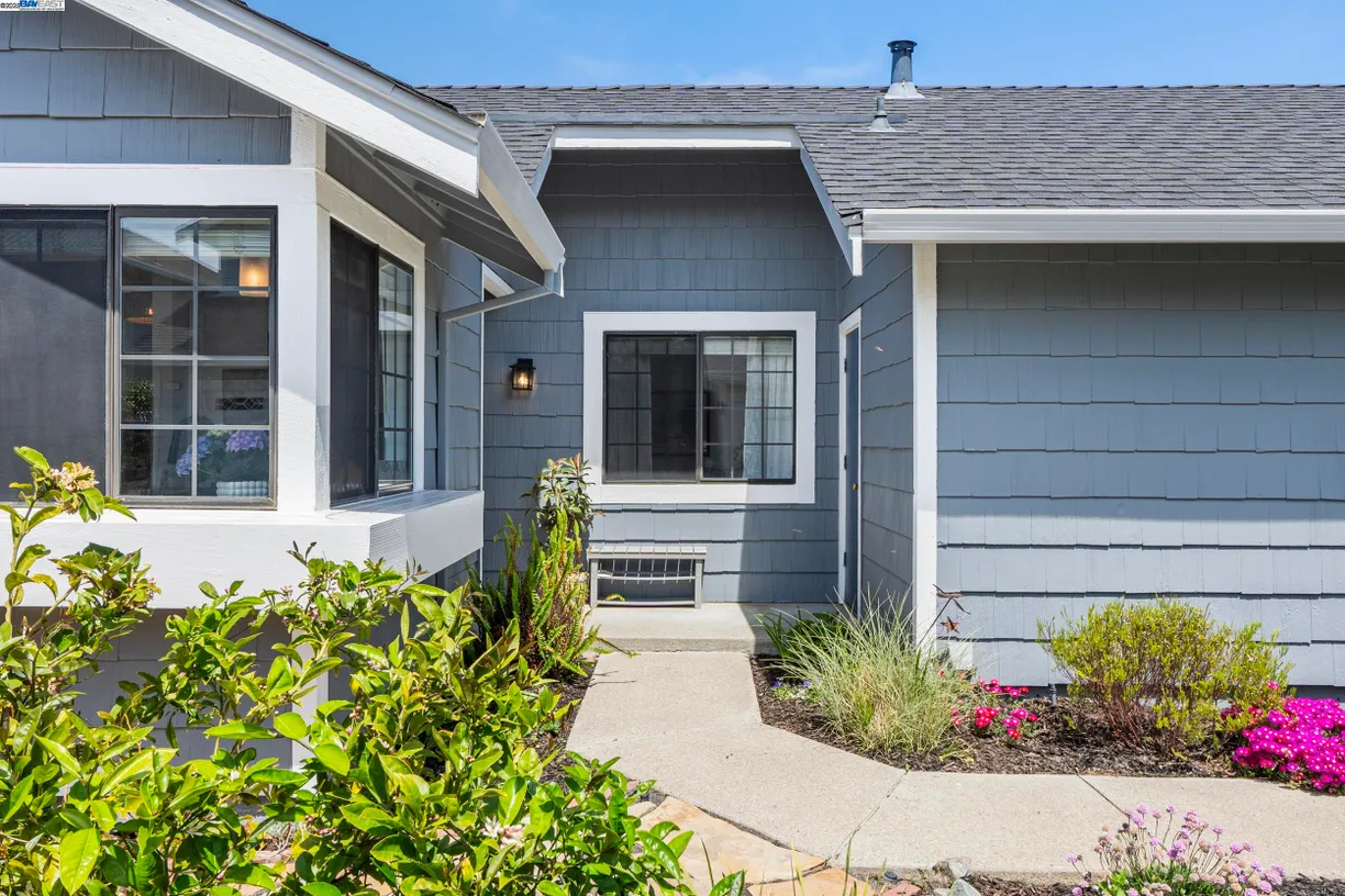 Northern California Real Estate | View Payot Ct | 2 Beds, 2 Baths