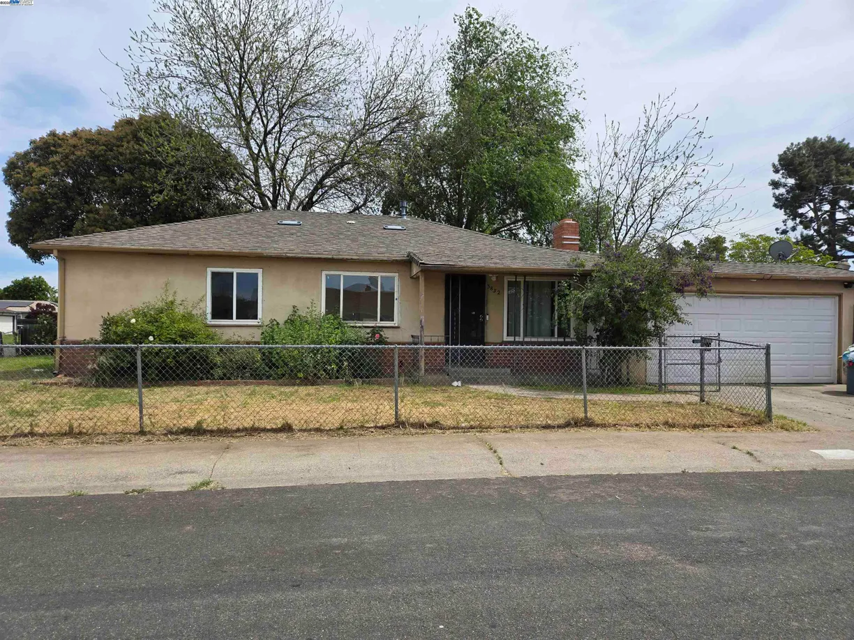 Northern California Real Estate | View Marine Ave | 3 Beds, 1 Bath