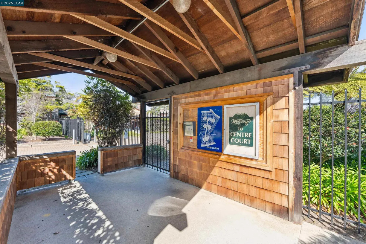 Centre Ct, Alameda, CA 94502 Property for sale