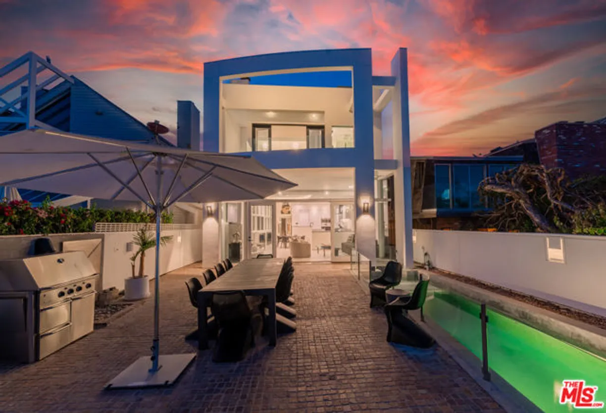 Northern California Real Estate | View MALIBU Road | 4 Beds, 5 Baths