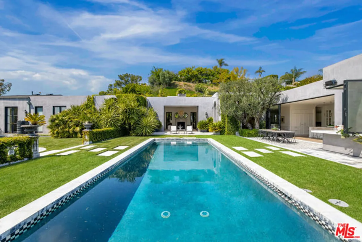 Northern California Real Estate | View Blue Jay Way | 5 Beds, 7 Baths