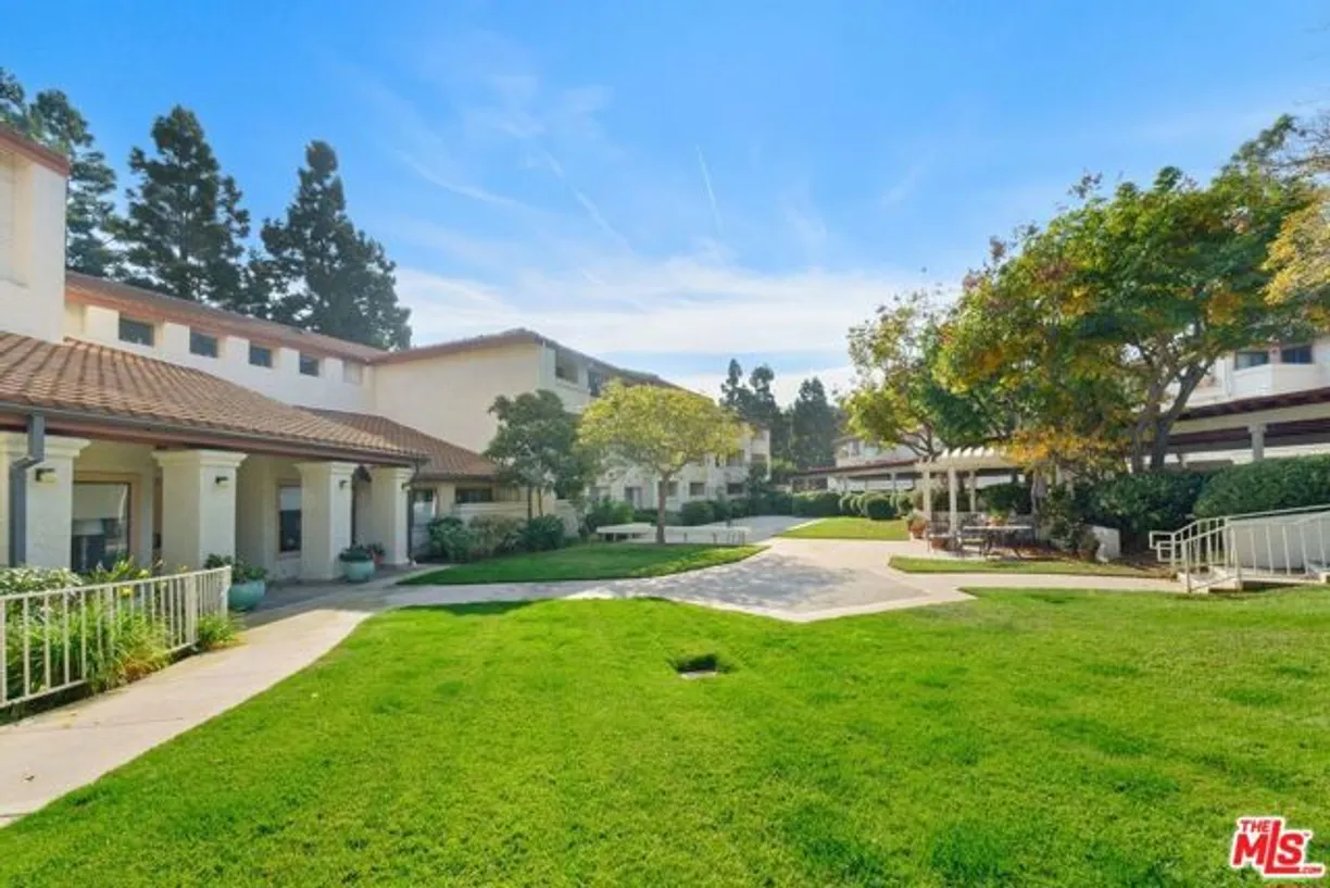 Northern California Real Estate | View Palisades Drive, 308 | Listing