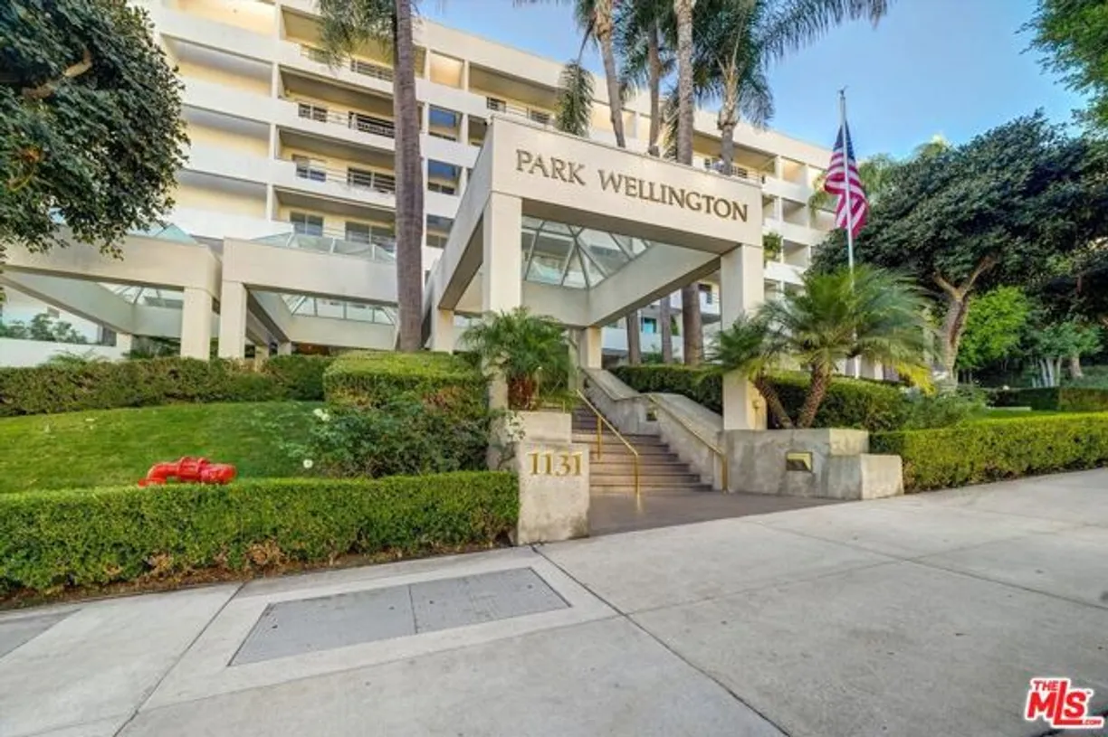 Northern California Real Estate | View Alta Loma Road, 508 | 1 Bed, 1 Bath
