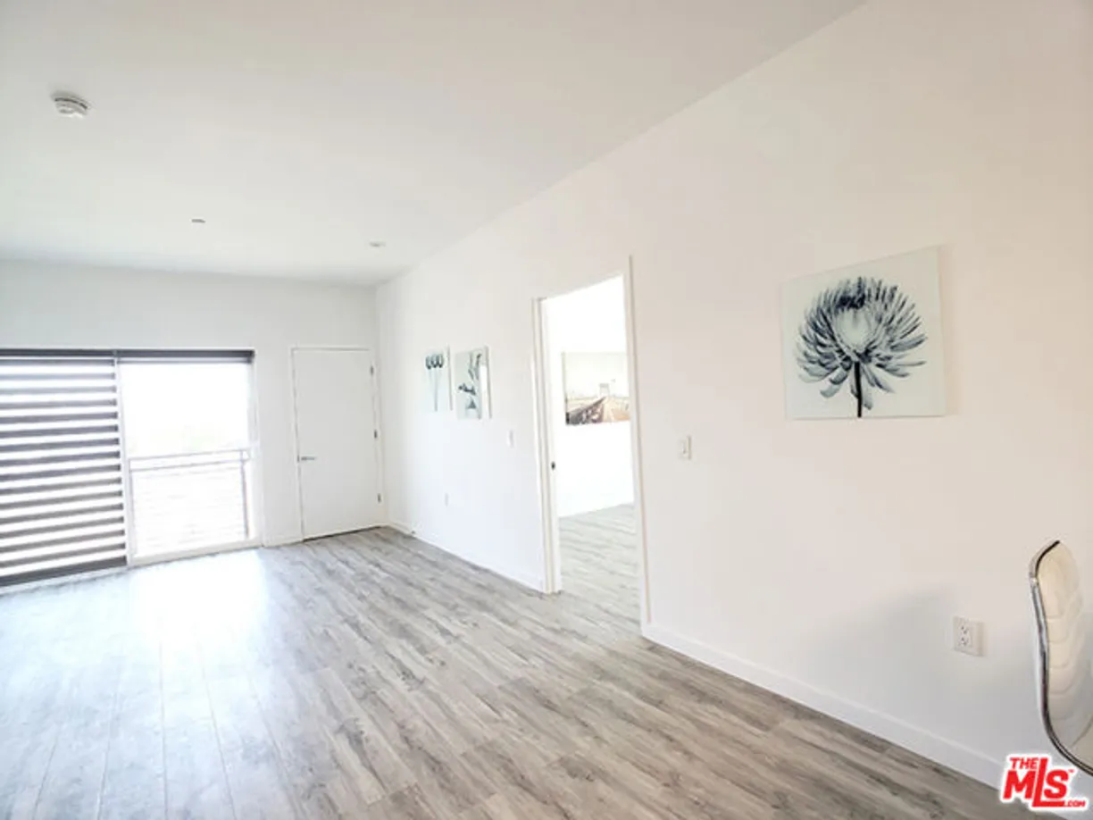 Northern California Real Estate | View Kingsley Drive, 303 | Listing