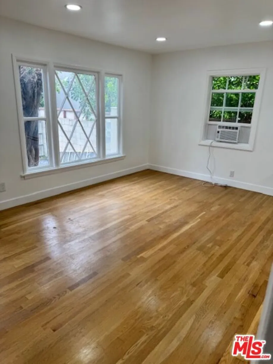Northern California Real Estate | View Dorrington Avenue | 1 Bed, 1 Bath