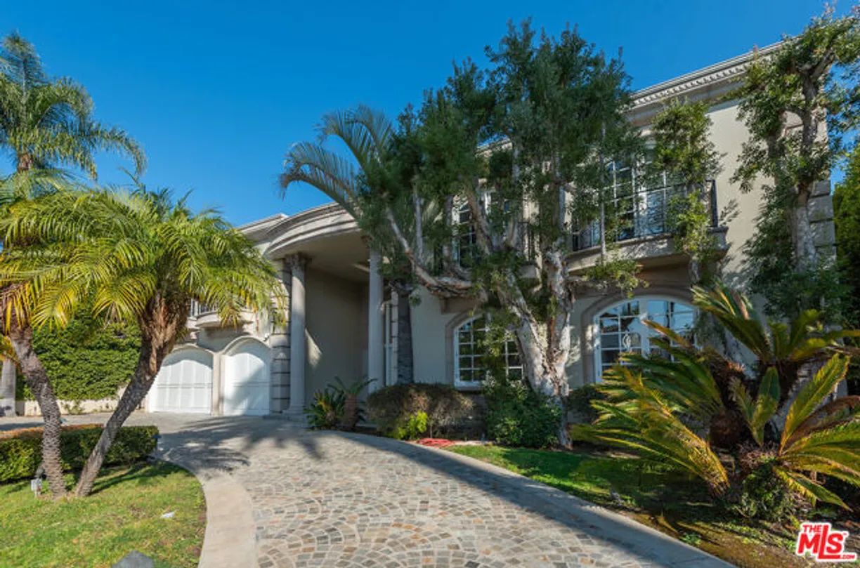 Northern California Real Estate | View Hillcrest Road | 5 Beds, 6 Baths