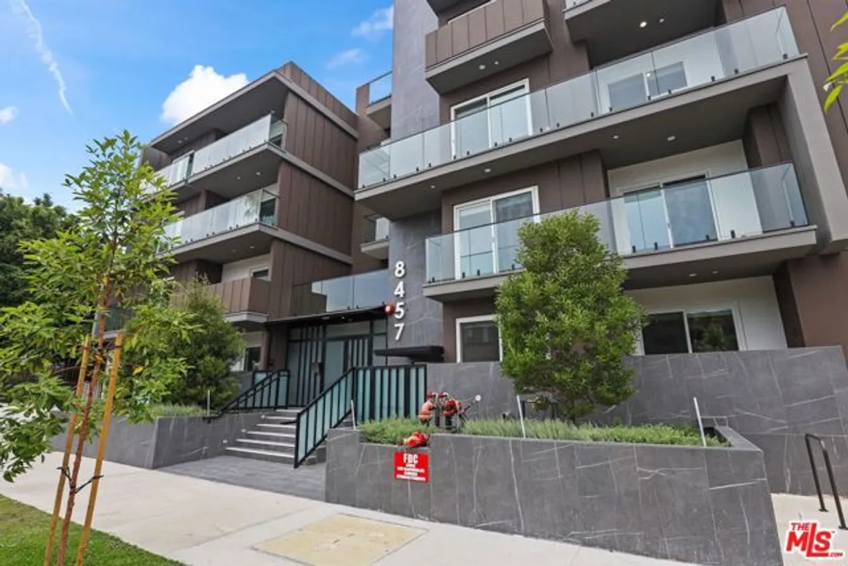 Northern California Real Estate | View Blackburn Avenue, 100 | 2 Beds, 2 Baths