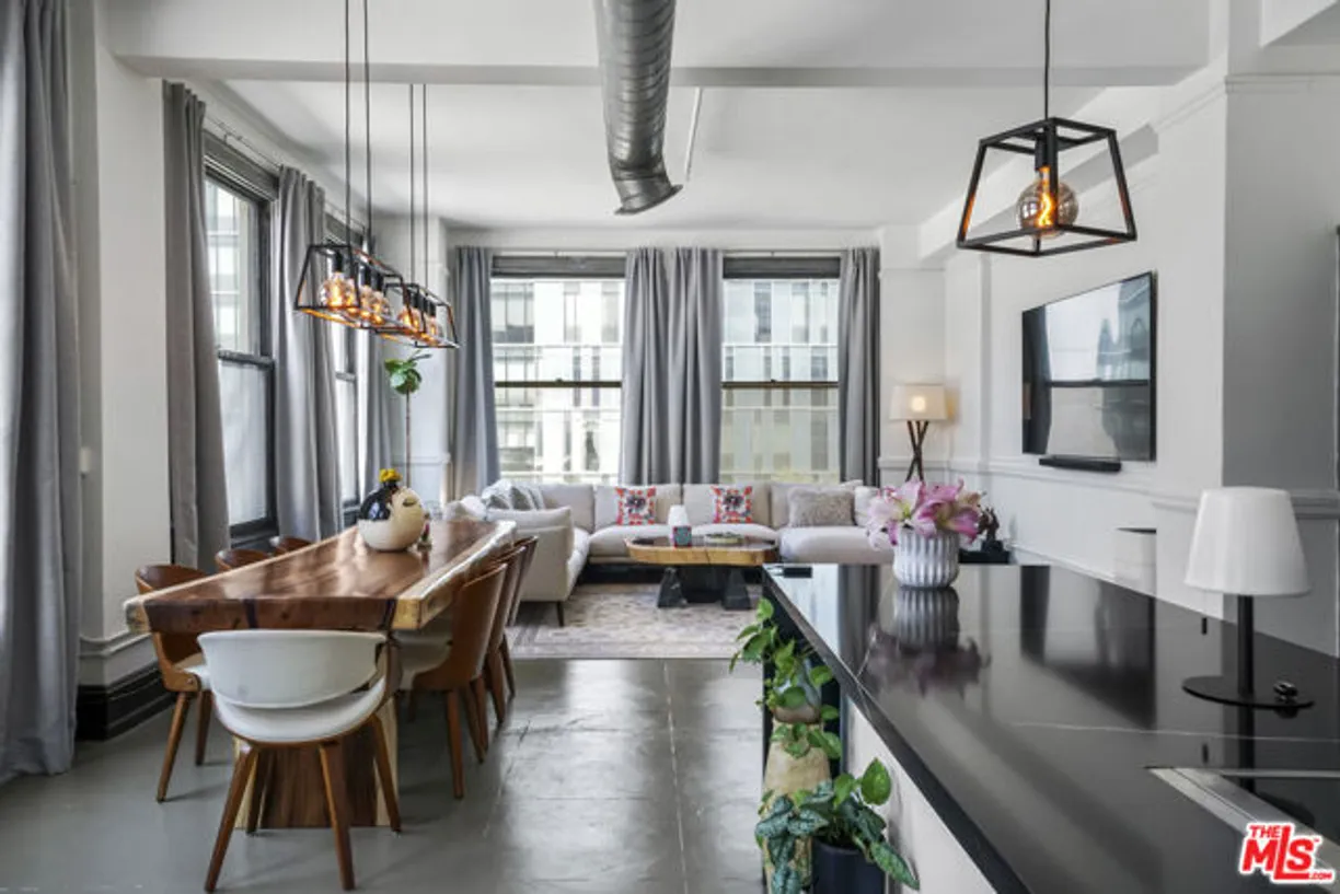 Northern California Real Estate | View 2nd Street, 313 | 1 Bed, 1 Bath