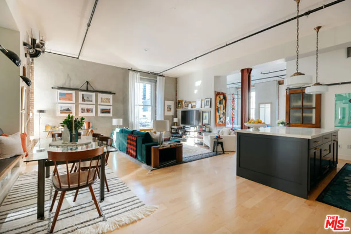 Northern California Real Estate | View S Broadway, 209 | 1 Bed, 1 Bath