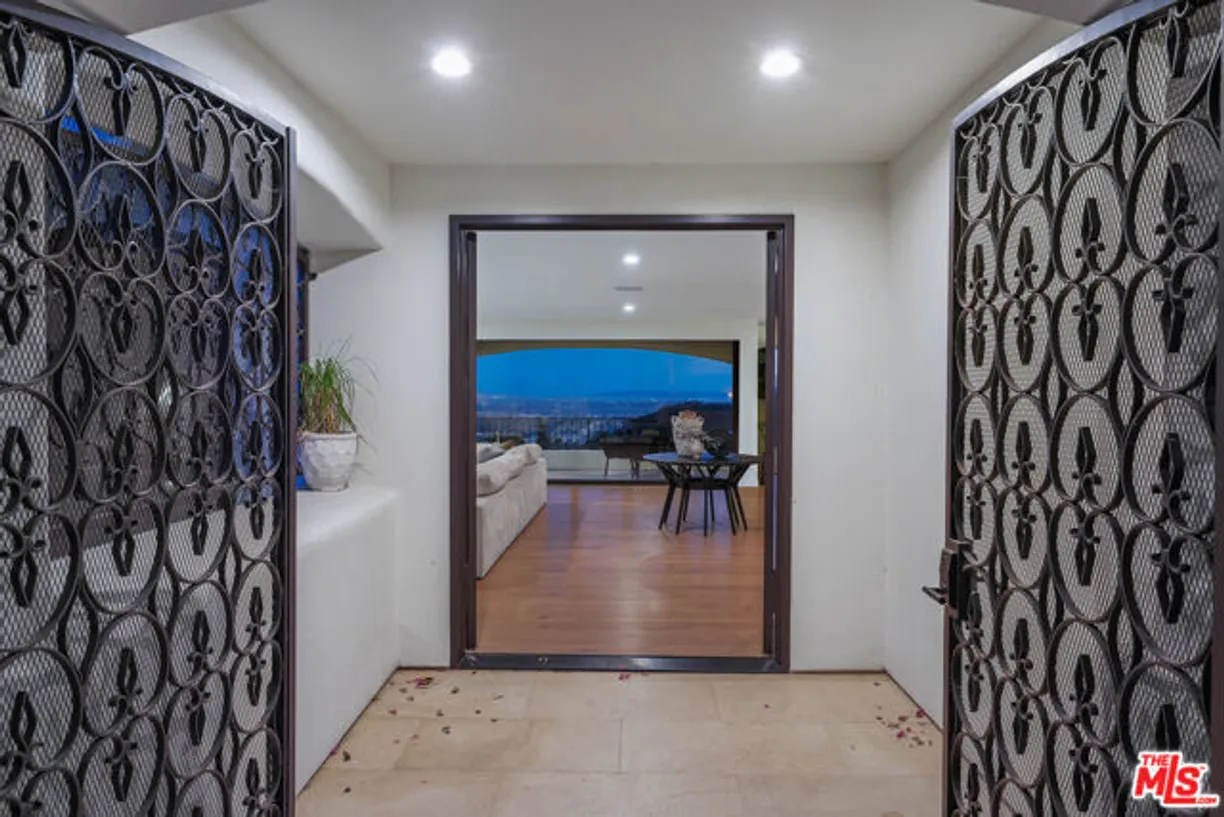Northern California Real Estate | View Mulholland Drive | Listing