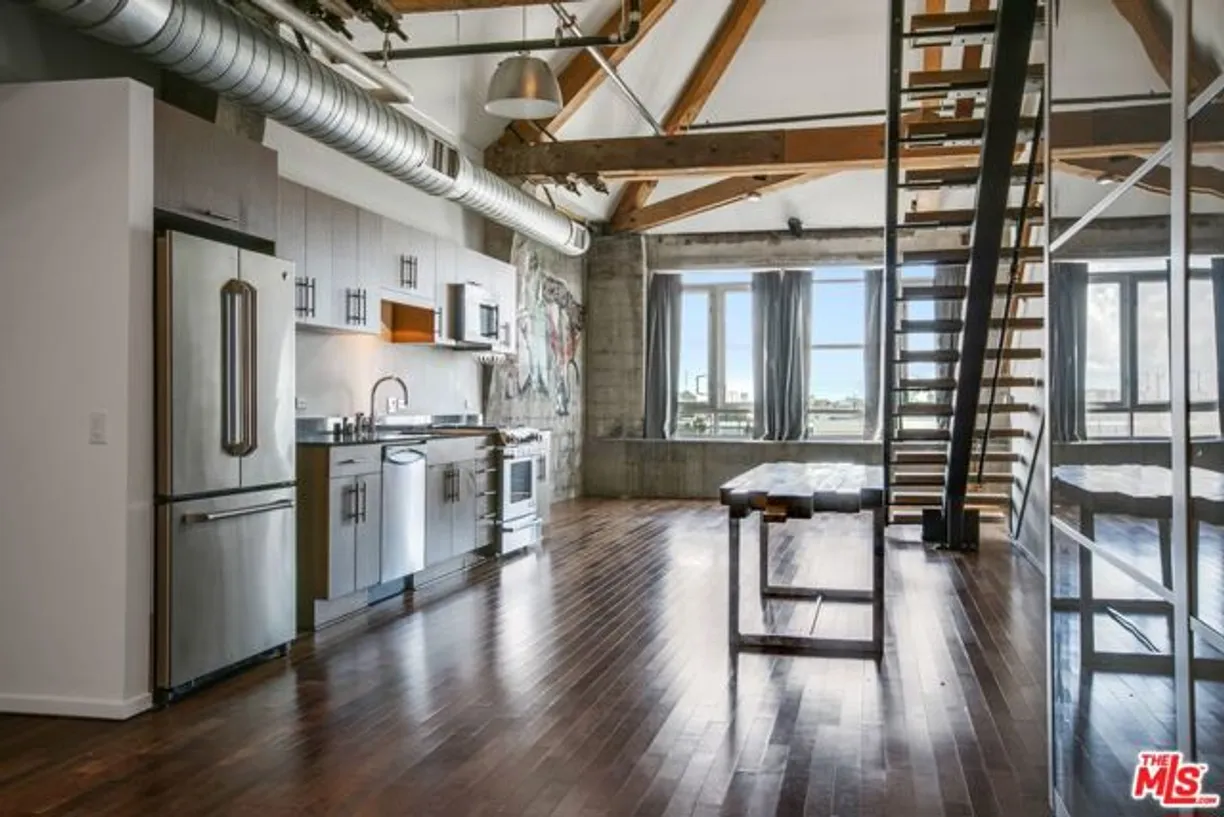 Northern California Real Estate | View HEWITT Street, 529 | 1 Bed, 1 Bath